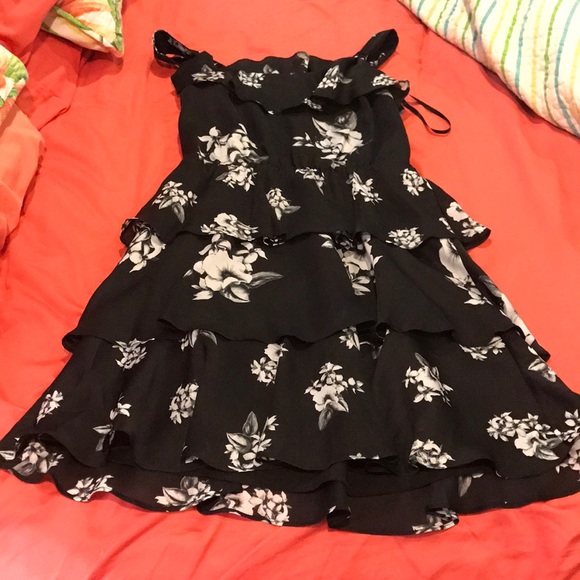 White House Black Market Dresses & Skirts - Black and white floral dress.